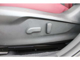 「助手席8WAY電動パワーシート」も装備しています