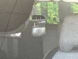 【ドライブレコーダー】ドライブレコーダー装備!走行中はもちろん、あおり運転や事故に遭遇した際、映像で記録し、万一のリスクに備えます。※記録用SDカードはお客様ご自身でご準備いただく必要があります。