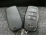 ◆◆◆キーを取り出すことなくドアの施開錠、エンジンの始動が可能で便利な「スマートキー」付きです!!!