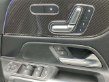 当社の車両は検査員による厳格な検査を行います!機関系はもちろん、骨格部位修復歴や外板パネルの交換歴・板金塗装歴などを十分に確認した上で、基準に達した車両のみを取り扱います!!