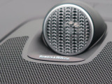 【Bowers & Wilkins】ボルボのプレミアムオーディオ。車内空間という特殊な環境に100年以上の伝統を持つイェーテボリ交響楽団の音響を再現した「コンサートモード」を搭載。
