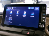 CD、DVD、Bluetooth、AM、FM、スマートフォン接続ができます。