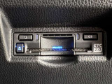 従来のETCの料金自動収受機能に加えて、渋滞情報や災害情報を受け取ったり走行ルート情報を活用したサービスが受けられたりする新システムETC2.0です。