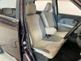 【運転席・助手席】内装ルームクリーニング済みです。しっかり綺麗にしていますので、是非、お確かめください。車に自信があるからこそ、是非一度ご来店頂き内外装も見てもらえると幸いです。