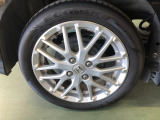 【アルミホイール】純正のアルミホイールがついてます!足元が引き立ち、車の印象がより良くなります!