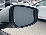 後側方車両検知が装備されているので車線変更時も安心です。