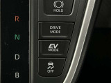 トヨタ認定中古車 7人乗り 9000km 1500W給電 後席モニター ナビ&フルセグTV Bluetooth DVD再生可 LEDヘッドライト ETC  ドラレコ ワンオーナー 踏み間違い防止措置 盗難防止装置 両側電動スライドドア