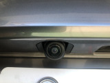 【バックカメラ】駐車時に安心のバックカメラが装備されています!