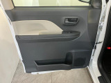 延長保証につきましてはお求めいただく車両によって保証料が異なりますので、当店スタッフまでお気軽にお問い合わせくださいませ。