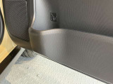 ドア内張にキズあります。