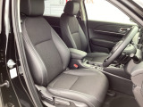 座面の角度や高さを調整して自分にぴったしの運転姿勢をとることができます!