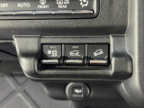 4WD!急な下り坂で、自動的に車速を低速にコントロールする「ヒルディセントコントロール」&滑りやすい路面で空転車輪にブレーキをかけ空転していない車輪に駆動力を集中させる「グリップコントロール」を装備!
