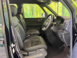 運転席シート廻りは使用感も少なく、良好な状態となっています。丁寧に使われていたことがよくわかりますね。