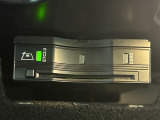 【ETC2.0(DSRC)】ETCカードを挿入すれば料金所はノンストップで通過できます。ETC限定の割引や、高速道路の情報提供サービスを利用できます。