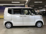 エンジンルーム、室内、クリーニング済みです。厳選したお車を屋内展示場にて展示中☆車両品質には自信がございます!ぜひ一度ご来店ください!!