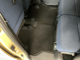 安全安心な走行のために、納車前には小さなクルマを知り尽くしたエキスパートが基本性能に関わる機能や状態を徹底的に点検しています。