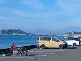 当店から江の島までおクルマなら約12キロ(渋滞なければおよそ25分)程、小田急線で7駅。◇現車確認(来店)や下取車のご相談等など、スタッフ一同お待ちしております。 【日産神奈川 Carスクエア湘南台】