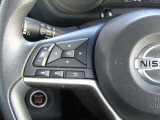 ステアリングスイッチ付きです。運転に集中できます。