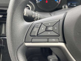 ハンドルにスイッチが付いており、音量やチャンネルを変えることができたり、ハンズフリー通話の応答もお手元で出来ちゃいます♪