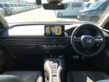 【インパネ全体】手が届きやすく、どなたでも運転しやすいです。シンプルで使いやすい設計になっています!