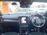 XC40 B4 AWD Rデザイン 4WD 