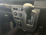 オートマ車です。