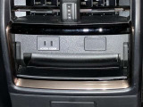 AC100V1500W電源コンセントが付いています。