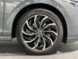 納車前点検71項目:■外回り(1項目)車体の緩みや損傷をチェック。