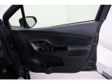 運転席ドア。除菌、消臭済です。