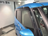 当社の車両には『安心して車選びをしていただくために』お支払い総額を表示しております。税金、自賠責保険料、登録費用、リサイクル料金が含まれており、県内登録及び届出で店頭納車の場合になります。
