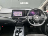 前席内装の全体像です。是非実車をご覧にお越し頂き実際にお座りください。