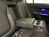【メモリー付きパワーシート】3名までのシートポジションを記憶できるパワーシート!運転席のみ、ドアミラー・ステアリング位置も記憶可能です。高速道路などでの、運転交代時などに便利な機能です☆