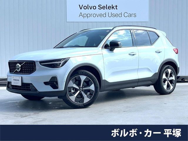 XC40 ウルトラ B4 AWD 4WD
