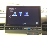 Apple CarPlayやAndroid Autoに対応しているので、スマートフォンの機能を車内でも手軽に使えます。