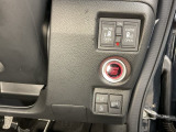 ヘッドライトレベリング機能で、重い荷物を積んだ時の光軸調整が可能です、また両側パワースライドドアです