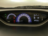 【メーターパネル】シンプルなデザインのメーターパネルは視認性が良く、必要な情報を運転手に分かりやすく伝えてくれます♪