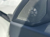 ハーマンカードンスピーカーが付いております。