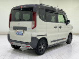 後席&rdquo;両側&rdquo;ワンアクション電動スライドドア装備!インパネのスイッチか車体のボタンをワンプッシュするだけで電動スライド!あまり知られていない事ですが、下り坂で閉める際に速度調整されるので安全なんです