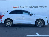 【Audi認定中古車】Audi専任の研修を受け熟練したメカニックが大切にご納車整備をさせて頂きます。お客様にご満足・ご納得し、お乗り頂く為にFor Nextグループの追及は日々続きます。