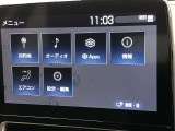 ディスプレイオーディオ装着車。ディスプレイとスマホを連携で、様々なアプリを使用できます。マップのアプリを繋げて、ナビゲーションとして使用できます。