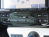 オートエアコンなのでスイッチひとつで車内を設定温度に調節してくれます☆