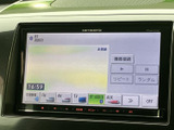 オーディオ画面では、FMやAM、Bluetoothなどの選択項目を一覧で確認できます。使いたい音源を画面から選びやすく、日々の移動時間を快適に過ごせます。