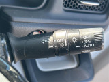 【オートライト(AUTO)】外の明るさをシステムが感知して、自動でヘッドライトが点灯します!ヘッドライトをつけ忘れを防ぐ便利機能です。