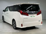 その他にも各種保険、お車の買取(T-UP)、JAF、TSカード、携帯電話などの取扱いをしております。詳しくはスタッフにお尋ねください。