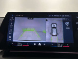 サラウンドビューは狭い道のすれ違いや狭い車庫入れに有効でです。パーキングアシストも装備されております。