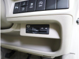 ETC車載器付き☆ セットアップ作業もご依頼いただければご納車までに行います!納車当日から有料道路をご利用いただけます♪