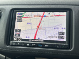 ホンダセンシング装着車となっております。衝突軽減ブレーキ、誤発進抑制機能、歩行者事故低減ステアリング、路外逸脱抑制機能、アダプティブクルーズコントロール、車線維持支援システム他、安全運転を幅広く支援。
