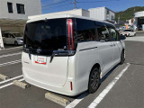 おひとり、恋人、ご友人、ご家族など、少人数でも大人数でもお出かけが楽しめます。この車で楽しいドライビングライフを送りましょう♪
