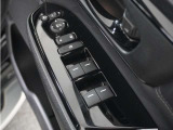 ◆パワーウィンドウスイッチ◆運転席から全席の窓の開閉操作を行うことが出来いつでも換気ができます!