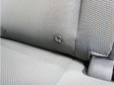 ◆ISOFIX◆シートベルトいらずでチャイルドシートと固定金具を連結するだけでガッチリ固定できます。